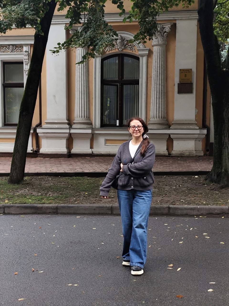Oksana Lysytsyna in her studio
